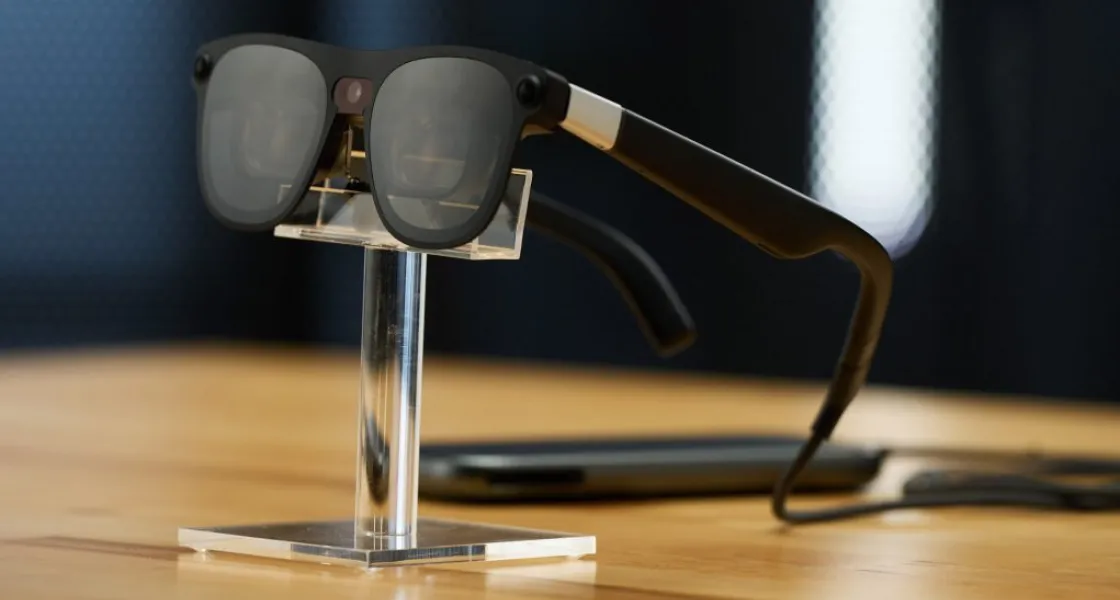 Первые впечатления: AR‑очки XREAL Aura с Android XR и полем зрения 70°, релиз в 2026 году