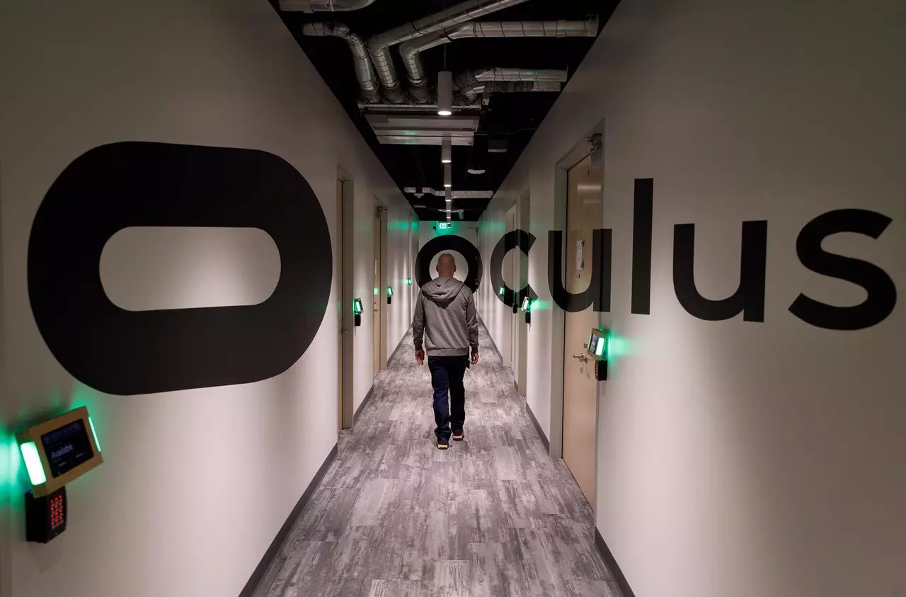 Около 20% сотрудников Facebook работают над VR/AR