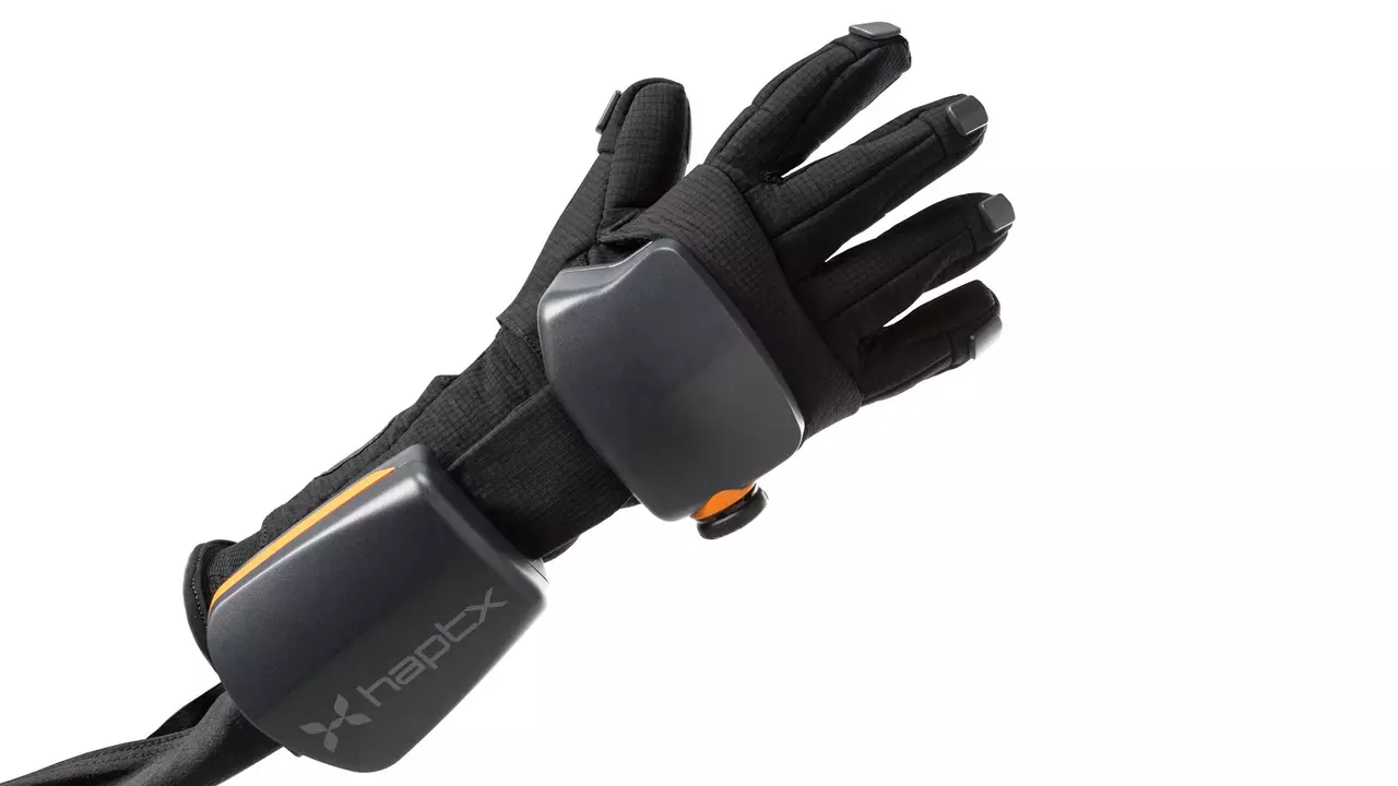 Тактильные перчатки HaptX уменьшились в размерах и стали дешевле