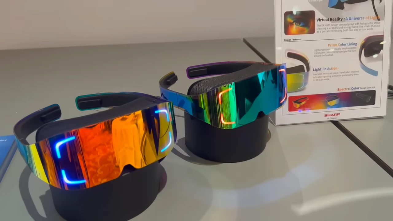 Sharp показал легкую VR-гарнитуру с RGB камерой и быстрым автофокусом