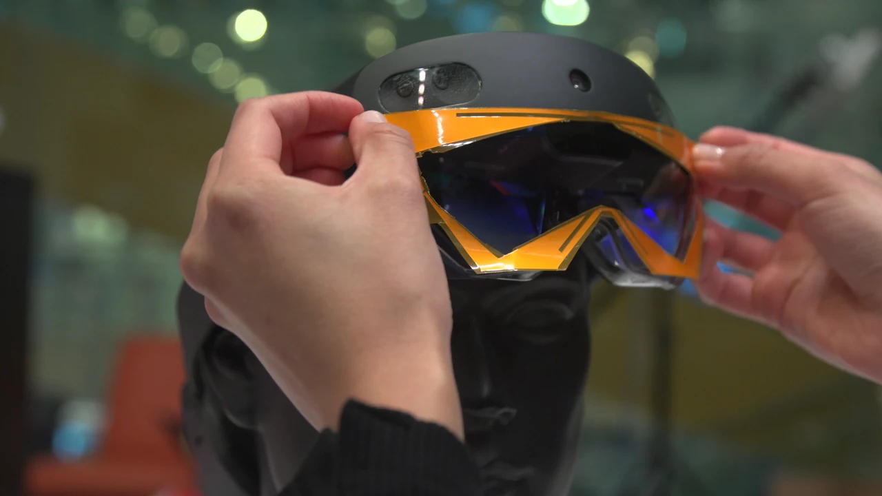 Инженеры оснастили AR гарнитуру HoloLens 2 неким подобием рентгеновского зрения