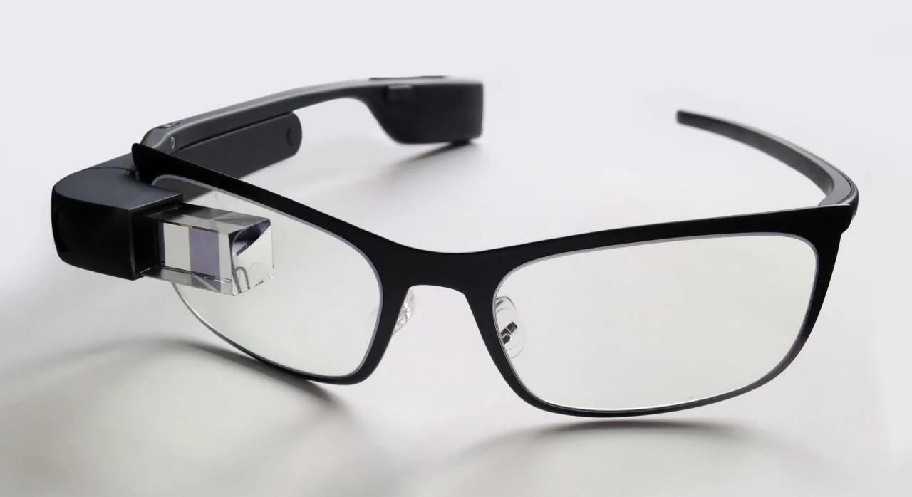 Google Glass с оправой