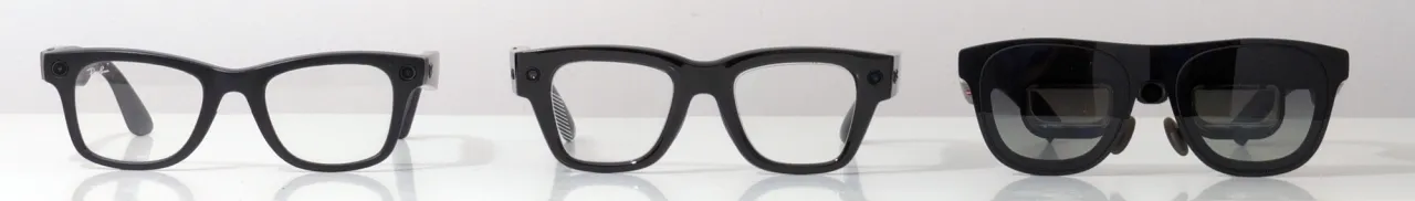 Сравнение размеров Meta Ray-Ban Display и других очков, вид спереди в разложенном виде