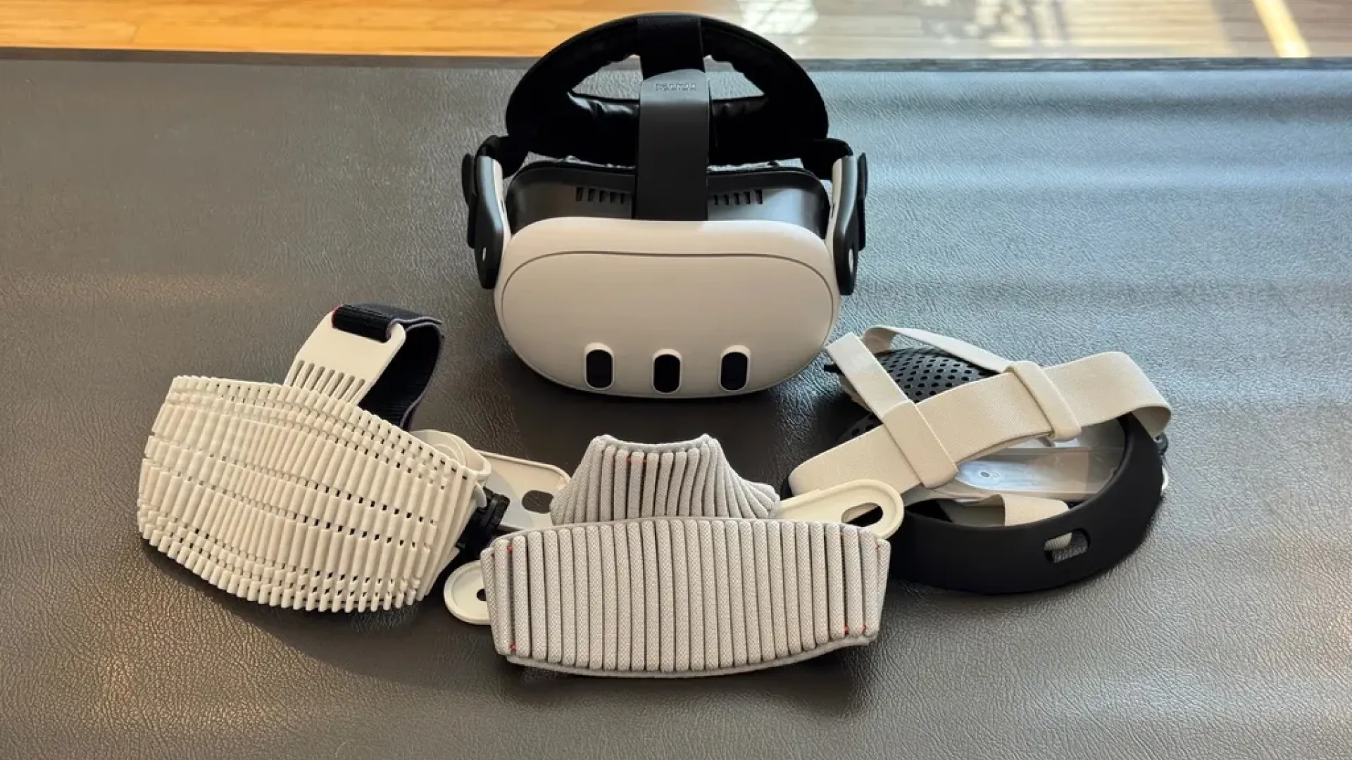 Анализ эргономических решений для VR-гарнитур: оптимизация комфорта в сценариях потребления медиаконтента